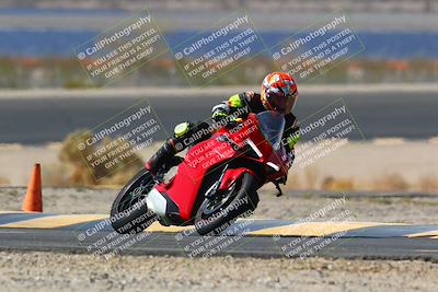 media/Apr-10-2022-SoCal Trackdays (Sun) [[f104b12566]]/Turn 14 (10am)/